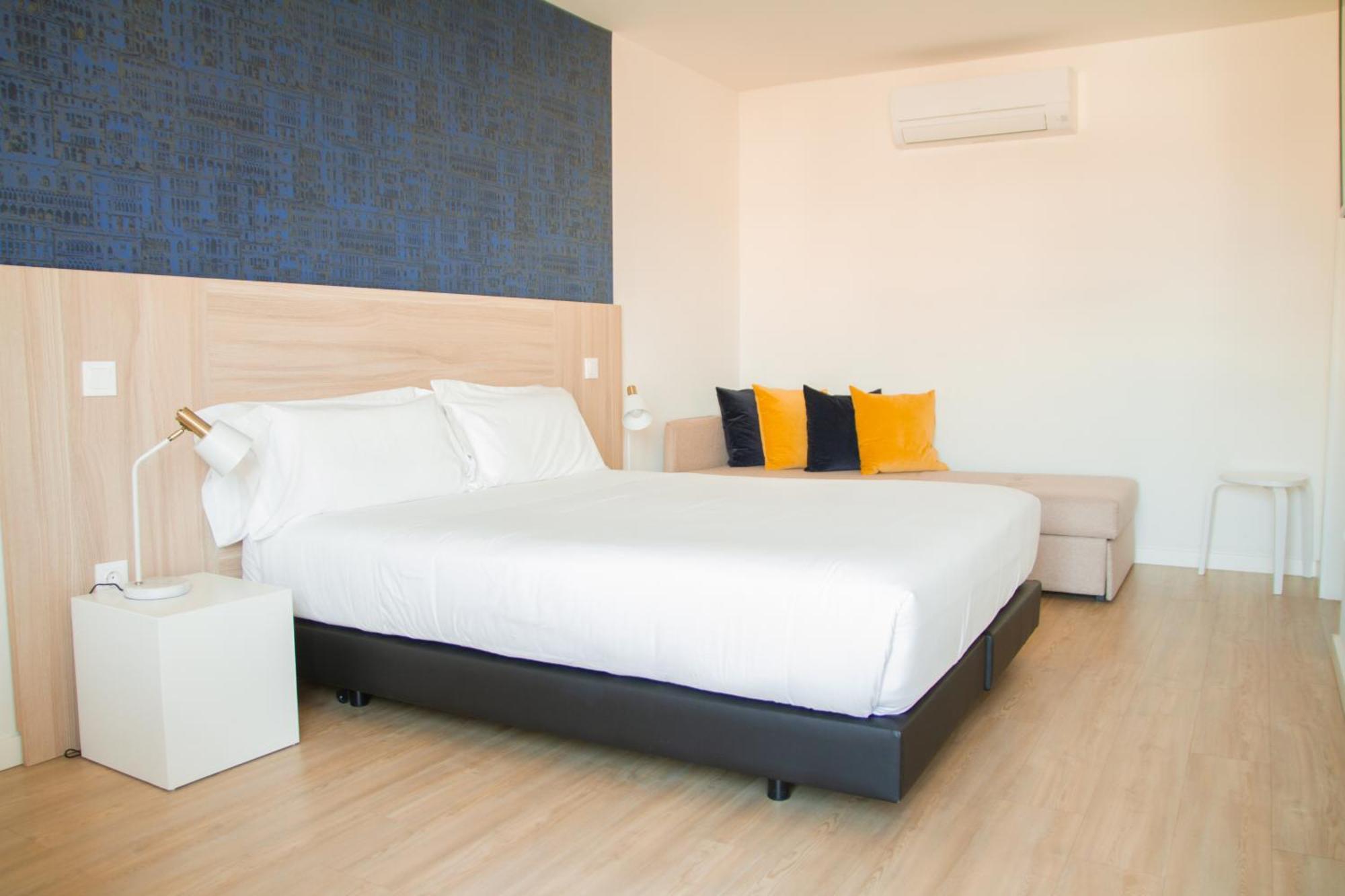 Room Select Porto Suites Экстерьер фото